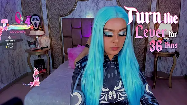 SoffiQueen online show from October 13, 5:58 pm