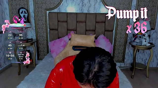 SoffiQueen online show from October 27, 8:54 pm