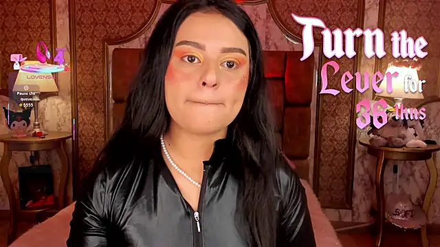 SoffiQueen online show from January 17, 1:47 pm