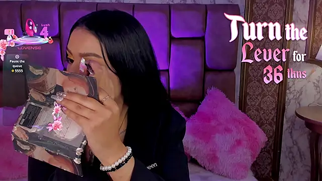 SoffiQueen online show from September 23, 1:07 pm