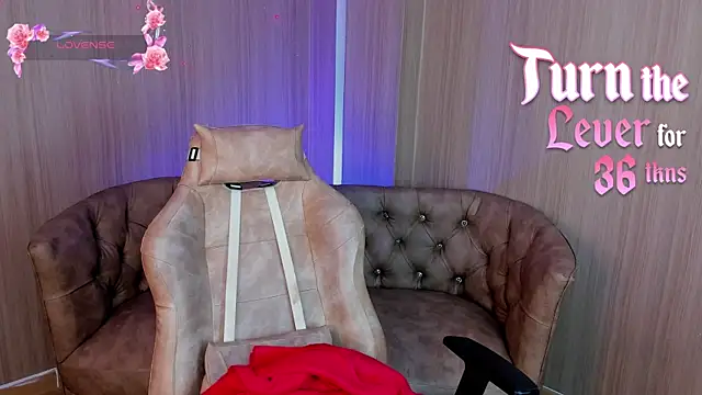 SoffiQueen online show from March 15, 7:27 pm