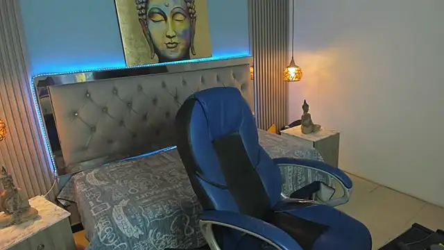 JackSwan18 online show from December 3, 9:14 pm