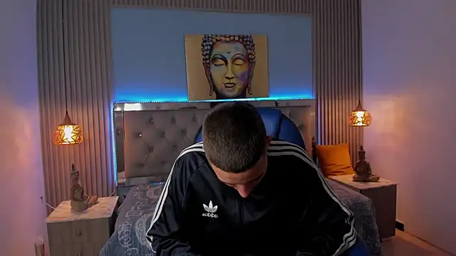 JackSwan18 online show from November 21, 8:41 pm