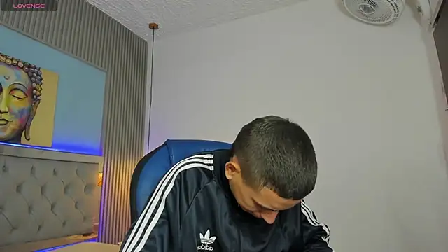 JackSwan18 online show from November 18, 8:56 pm