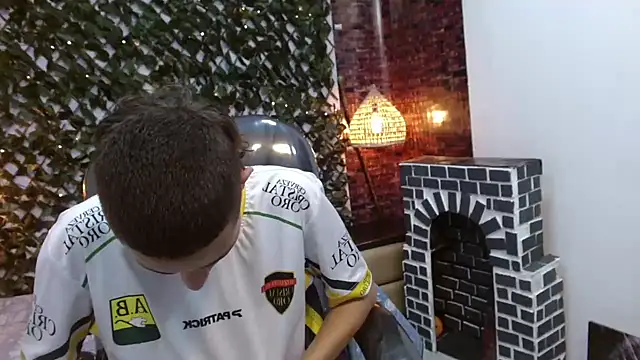 Snapshot of JackSwan18 chatting on December 28, 1:38 pm JackSwan18 online show from December 28, 1:38 pm