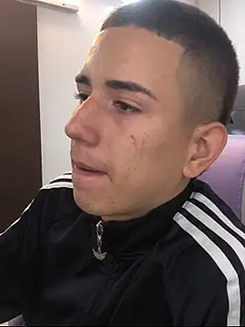 Snapshot of JackSwan18 chatting on October 9, 4:02 am JackSwan18 online show from October 9, 4:02 am