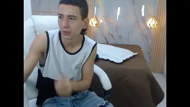 JackSwan18 online show from June 26, 1:28 pm