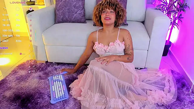 natty romanof 18 online show from May 26, 12:03 pm