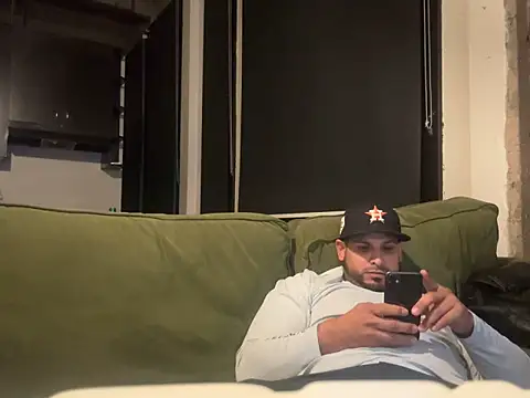 Insaneskillzz69 online show from March 7, 1:07 pm