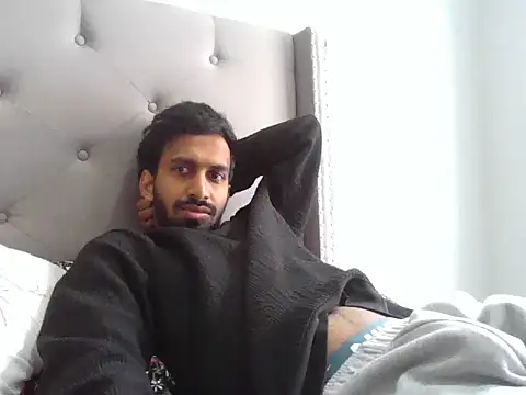 Snapshot of skinny__boy__ chatting on February 10, 5:23 pm skinny boy online show from February 10, 5:23 pm