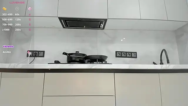 Mia Meow  online show from March 21, 6:25 am