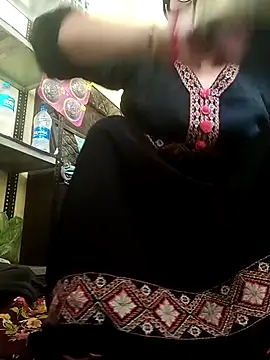 heenage online show from April 25, 7:55 am