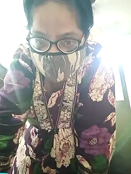 Snapshot of heenage chatting on October 6, 5:19 am heenage online show from October 6, 5:19 am