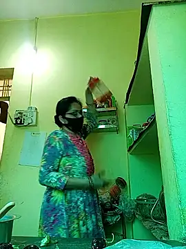 heenage online show from March 27, 4:54 am