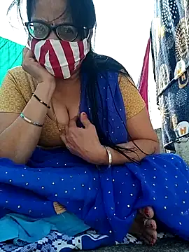 Snapshot of heenage chatting on November 14, 8:18 am heenage online show from November 14, 8:18 am