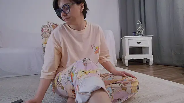 SophieeRain online show from January 9, 8:05 pm