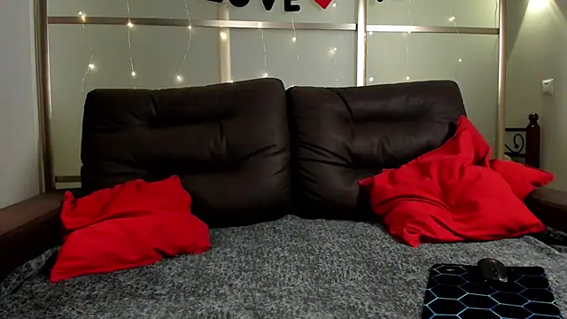 Emma Flin online show from March 11, 11:48 am