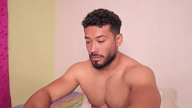 Snapshot of freddsexxx chatting on November 19, 2:28 pm freddsexxx online show from November 19, 2:28 pm