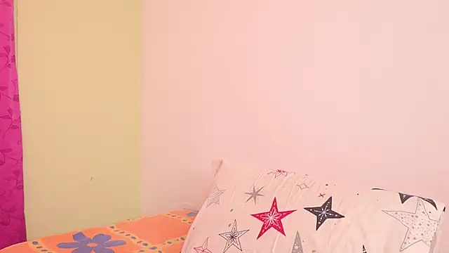 Snapshot of freddsexxx chatting on December 15, 3:40 pm freddsexxx online show from December 15, 3:40 pm