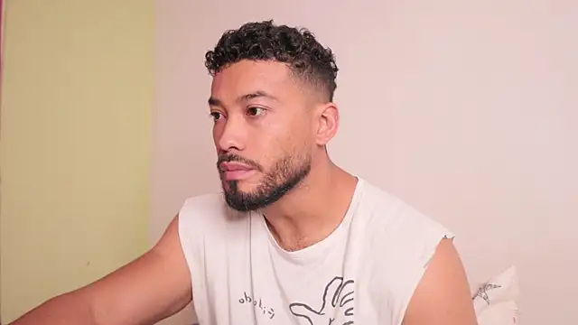 Snapshot of freddsexxx chatting on November 4, 2:10 pm freddsexxx online show from November 4, 2:10 pm