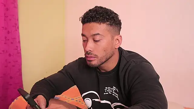 Snapshot of freddsexxx chatting on December 2, 2:52 pm freddsexxx online show from December 2, 2:52 pm