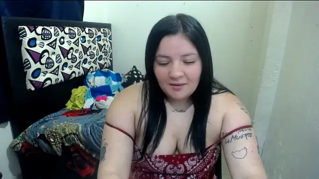 shopyymessyy online show from April 15, 5:28 pm