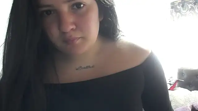 Snapshot of shopyymessyy chatting on January 23, 6:45 pm shopyymessyy online show from January 23, 6:45 pm