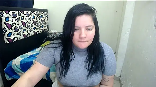 Snapshot of shopyymessyy chatting on February 28, 6:18 pm shopyymessyy online show from February 28, 6:18 pm