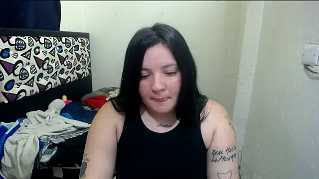 shopyymessyy online show from April 29, 8:37 pm