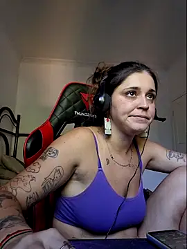 luuhcat09 online show from October 24, 6:18 pm