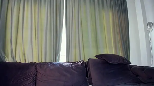 LaraStone69 online show from June 29, 5:47 am