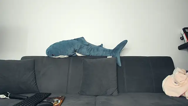 LaraStone69 online show from March 11, 7:46 am