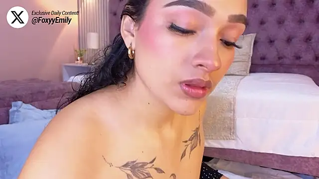 EMILYY FOXY online show from November 15, 7:29 pm