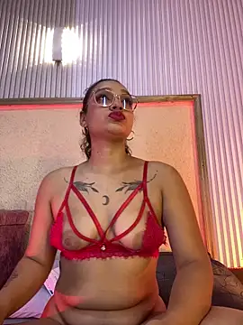 Snapshot of EMILYY_FOXY chatting on June 11, 7:11 pm EMILYY FOXY online show from June 11, 7:11 pm