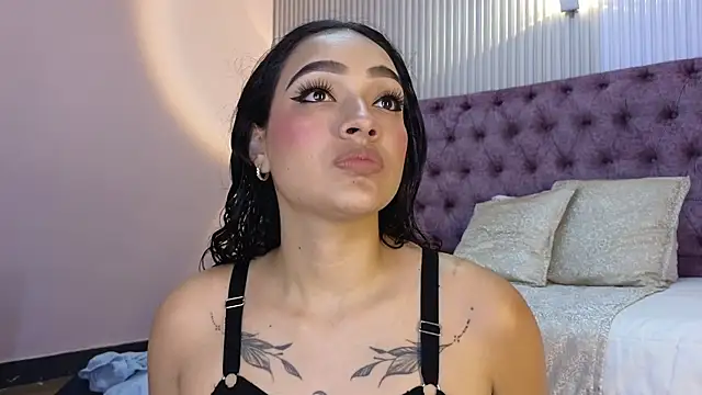 EMILYY FOXY online show from October 6, 7:58 pm