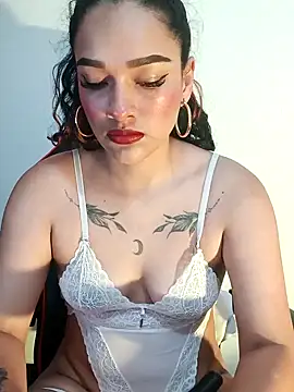 EMILYY FOXY online show from January 7, 1:10 am