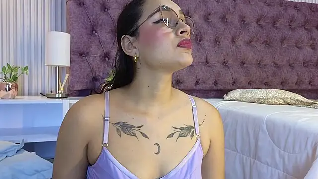 EMILYY FOXY online show from January 31, 7:12 pm