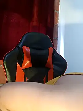 EMILYY FOXY online show from January 11, 7:10 pm