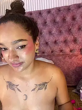 EMILYY FOXY online show from May 19, 1:56 am