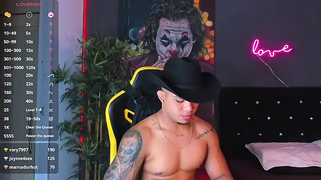 Snapshot of jordan_mayers02 chatting on February 25, 1:10 pm jordan mayers02 online show from February 25, 1:10 pm