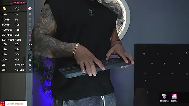 jordan mayers02 online show from February 9, 9:18 am