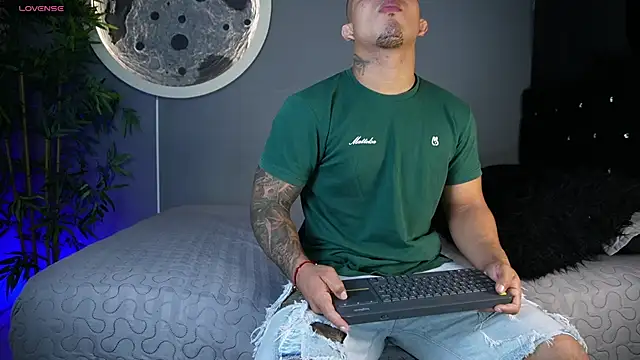 jordan mayers02 online show from July 6, 10:00 am