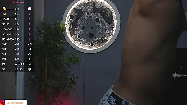 jordan mayers02 online show from February 7, 9:06 am