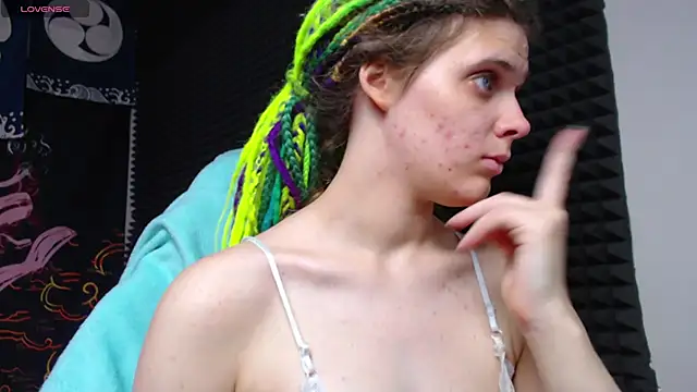 KIKI Krash online show from November 11, 10:10 am