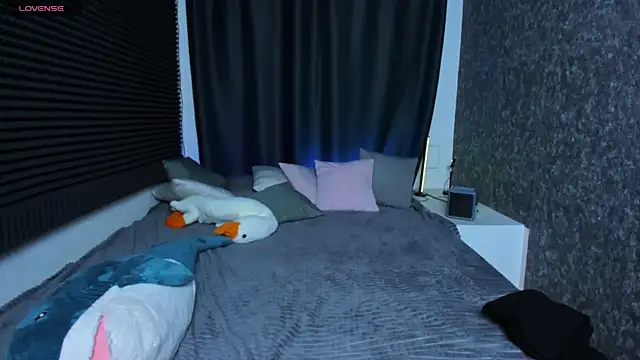 KIKI Krash online show from March 18, 1:34 pm