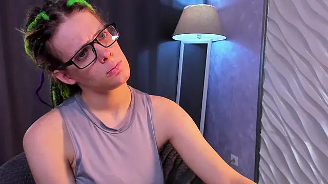 KIKI Krash online show from September 20, 10:09 am