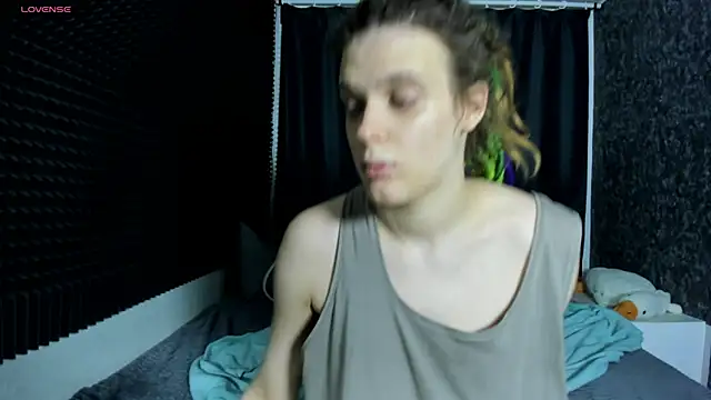 Snapshot of KIKI_Krash chatting on January 15, 10:07 am KIKI Krash online show from January 15, 10:07 am