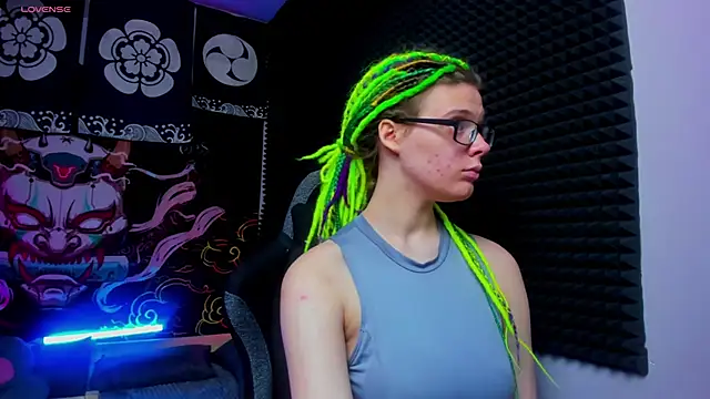 KIKI Krash online show from September 26, 10:11 am