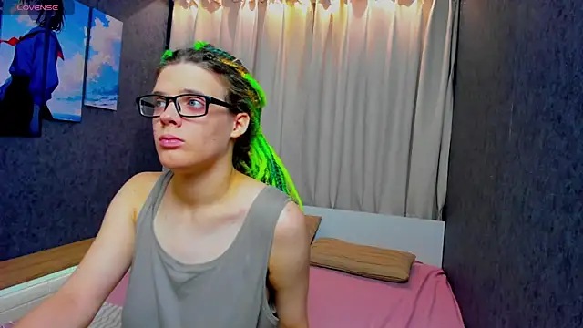 KIKI Krash online show from October 3, 10:06 am