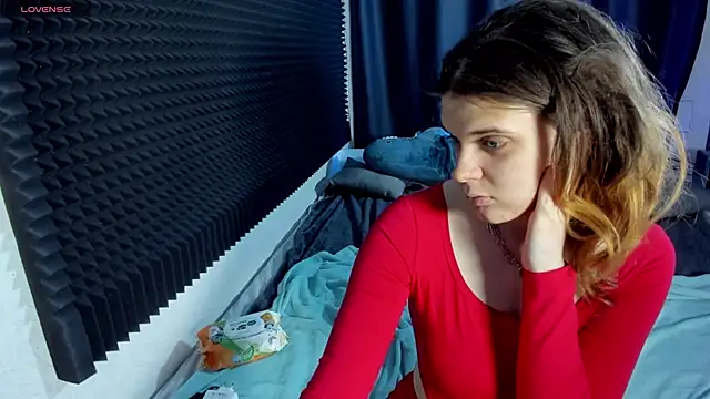 Snapshot of KIKI_Krash chatting on February 26, 10:48 am KIKI Krash online show from February 26, 10:48 am